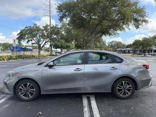 Steel Gray 2024 Kia Forte LXS