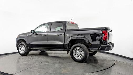 2024 Chevrolet Colorado WT