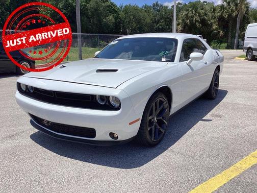 White Knuckle Clearcoat 2021 Dodge Challenger SXT
