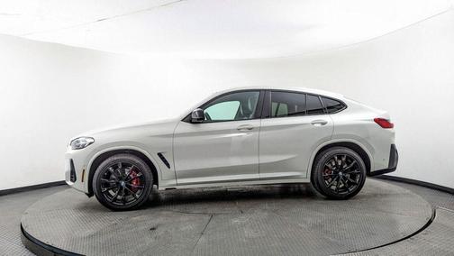 2022 BMW X4 M40i
