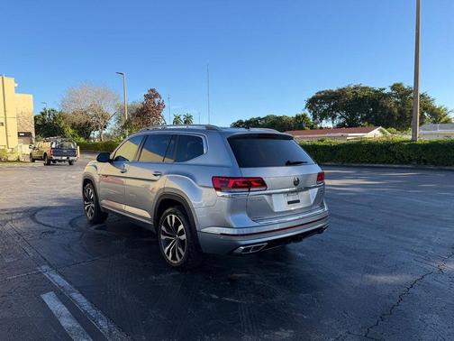 2022 Volkswagen Atlas 3.6L SEL Premium R-Line