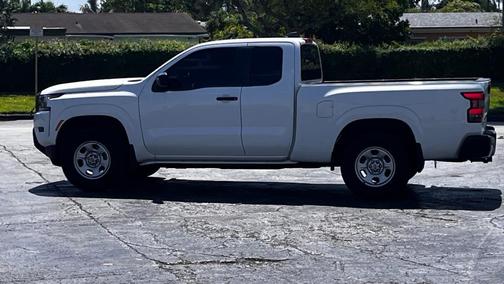 2023 Nissan Frontier S