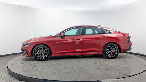2025 Kia K5 EX
