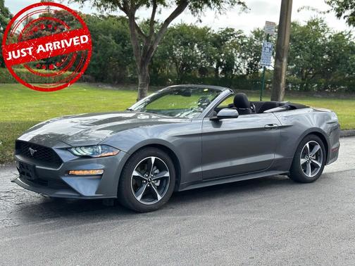 2022 Ford Mustang EcoBoost