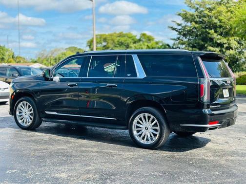 2022 Cadillac Escalade ESV Premium Luxury