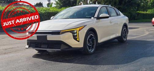 2025 Kia K4 EX