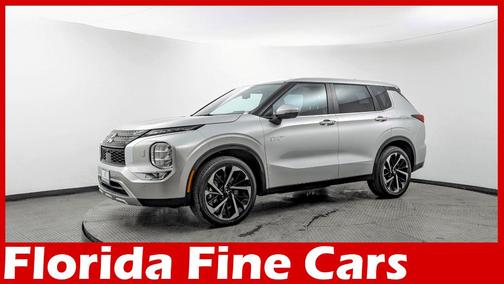 2023 Mitsubishi Outlander PHEV SE