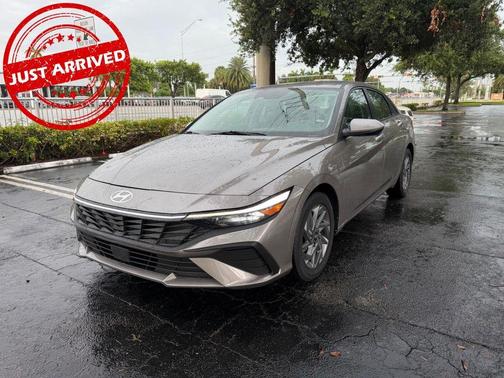 Metal 2024 Hyundai ELANTRA SEL
