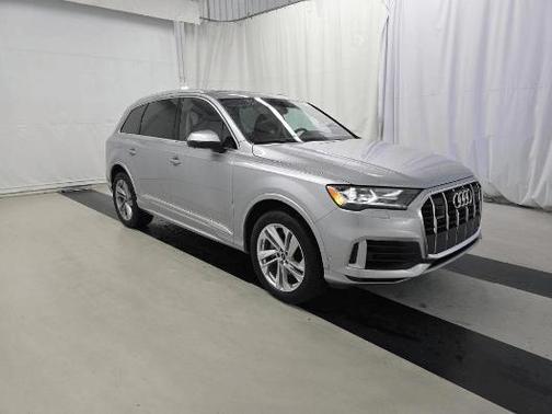 2022 Audi Q7 55 Premium Plus