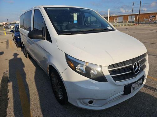 2020 Mercedes-Benz Metris Base