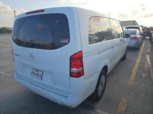 2020 Mercedes-Benz Metris Base