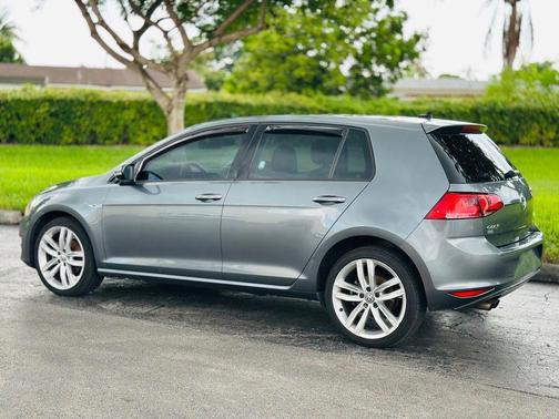 2017 Volkswagen Golf TSI SEL 4-Door