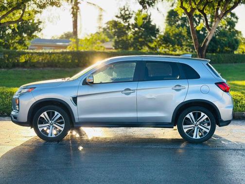 2023 Mitsubishi Outlander Sport ES