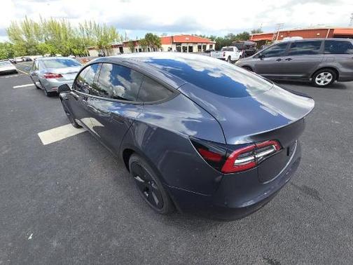 2022 Tesla Model 3 Base