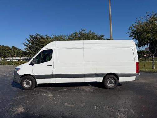 2022 Mercedes-Benz Sprinter 2500 HIGH ROOF 170