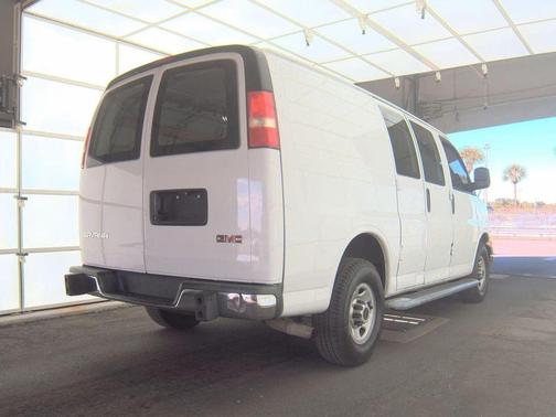 2019 GMC Savana 2500 Work Van