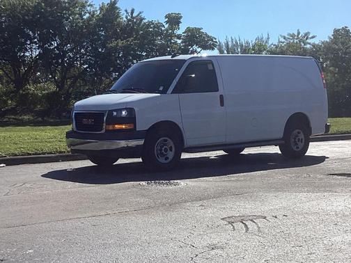 2019 GMC Savana 2500 Work Van