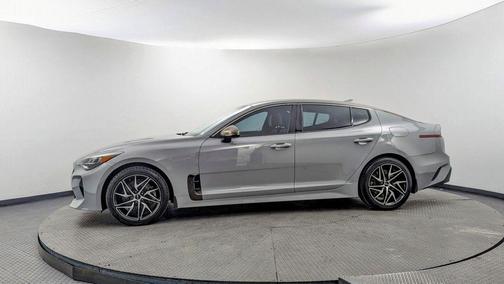 2022 Kia Stinger GT-Line