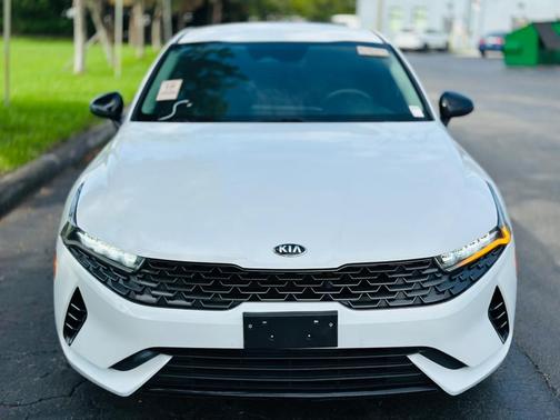 2021 Kia K5 LXS