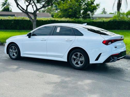 2021 Kia K5 LXS
