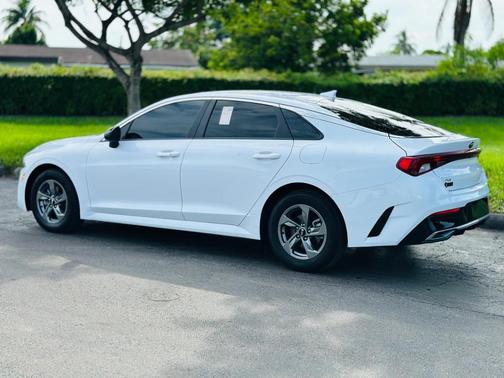 2021 Kia K5 LXS