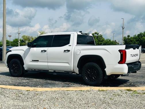 2025 Toyota Tundra SR5
