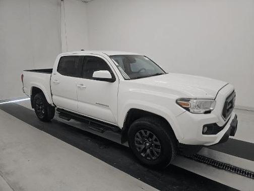 White 2023 Toyota Tacoma SR5