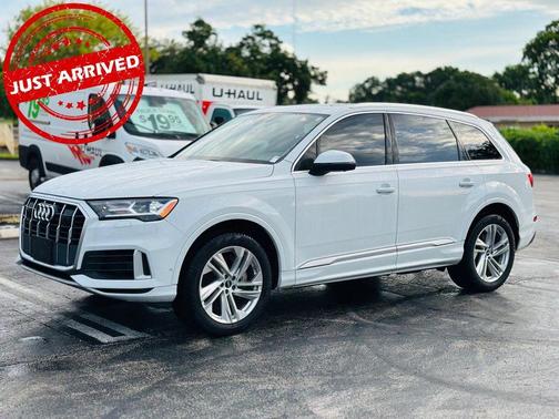 2022 Audi Q7 55 Premium Plus