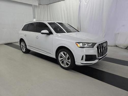 2022 Audi Q7 55 Premium Plus