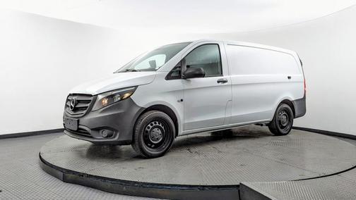 2016 Mercedes-Benz Metris Base