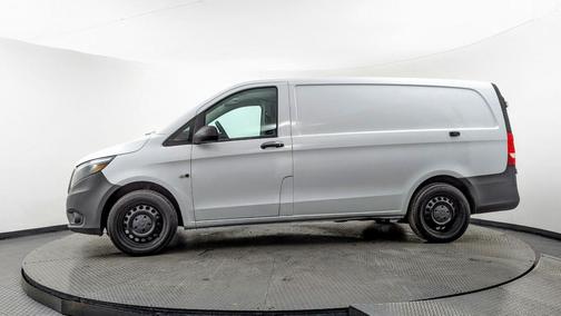 2016 Mercedes-Benz Metris Base