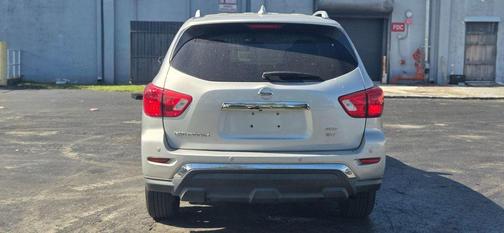 2019 Nissan Pathfinder SV