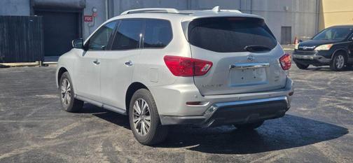 2019 Nissan Pathfinder SV