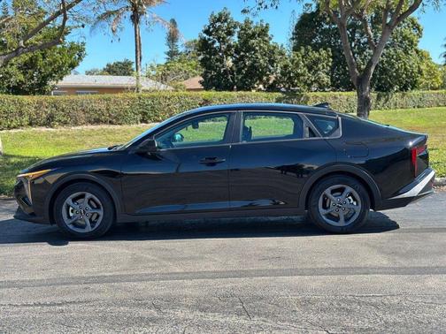 2025 Kia K4 