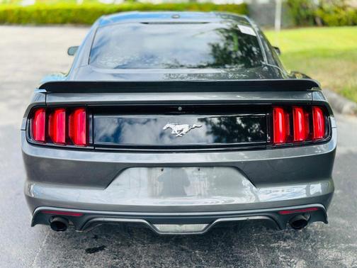 2016 Ford Mustang EcoBoost