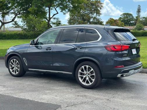Arctic Gray Metallic 2021 BMW X5 sDrive40i
