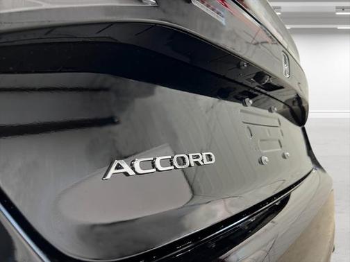 2025 Honda Accord LX 1.5T