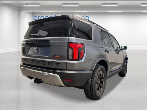 Modern Steel Metallic 2026 Honda Passport