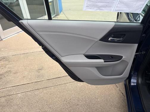 2017 Honda Accord EX-L w/Navigation & Honda Sensing