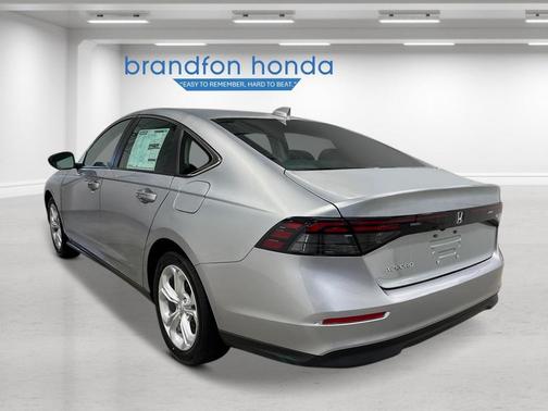 2025 Honda Accord LX 1.5T