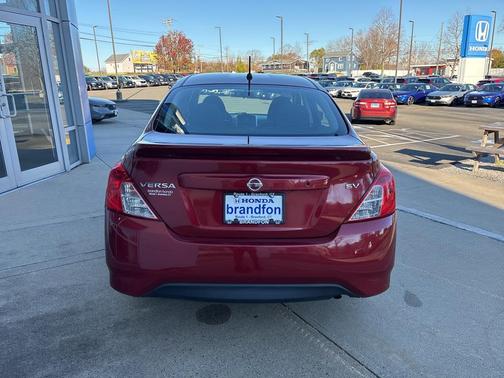 2018 Nissan Versa 1.6 SV
