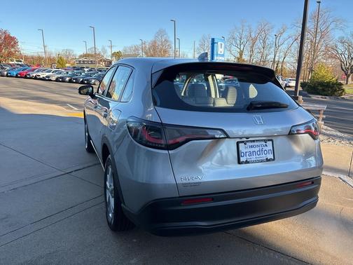 2025 Honda HR-V LX
