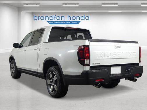 Platinum White Pearl 2026 Honda Ridgeline RTL