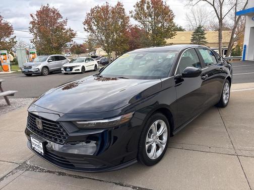 2025 Honda Accord LX 1.5T