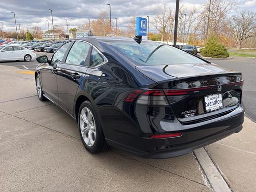 2025 Honda Accord LX 1.5T