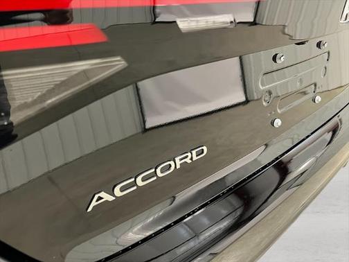 2025 Honda Accord LX 1.5T