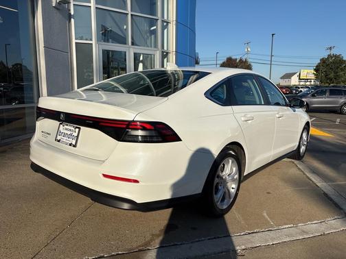 2024 Honda Accord LX 1.5T