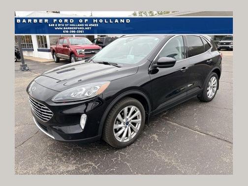Agate Black Metallic 2021 Ford Escape Titanium