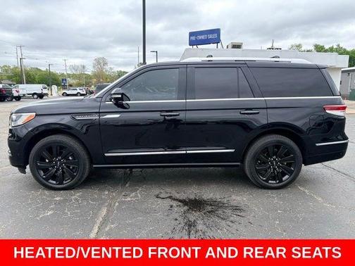 Black Metallic 2024 Lincoln Navigator Reserve