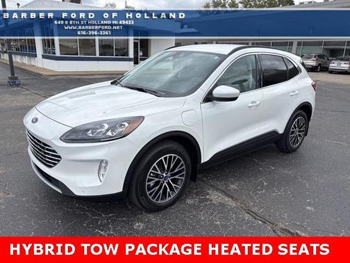 2022 Ford Escape PHEV Titanium